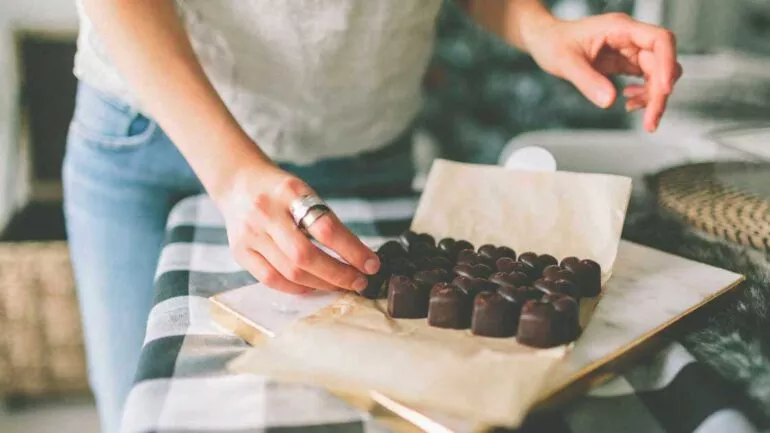 الشوكولاتة السوداء – فوائدها الصحية للقلب والدماغ وسائر أعضاء الجسم
