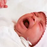 المغص عند الرضع