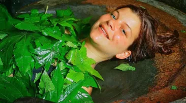 حمام الاعشاب: فوائده و9 أنواع لحمام الاعشاب