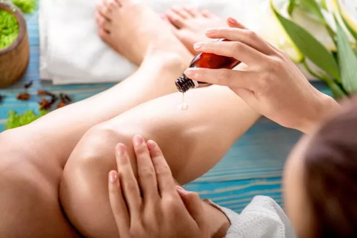 فوائد الخرفيش أو شوك الجمل : أكثر من 10 فوائد صحية وأهميته في علاج أمراض الكبد 3 زيت الخرفيش للجلد