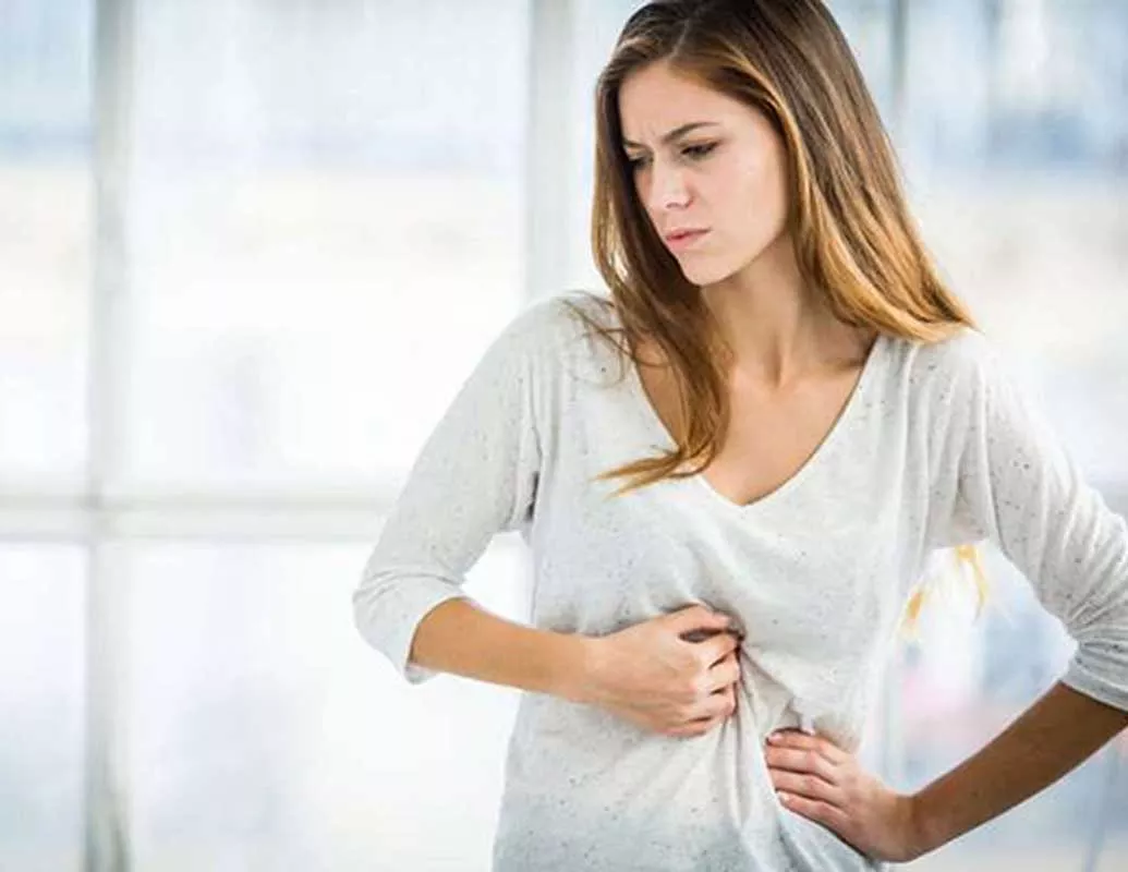 عسر الهضم – اعراضه، اسبابه وعلاجه بالطرق الطبيعية وكيفية الوقاية منه