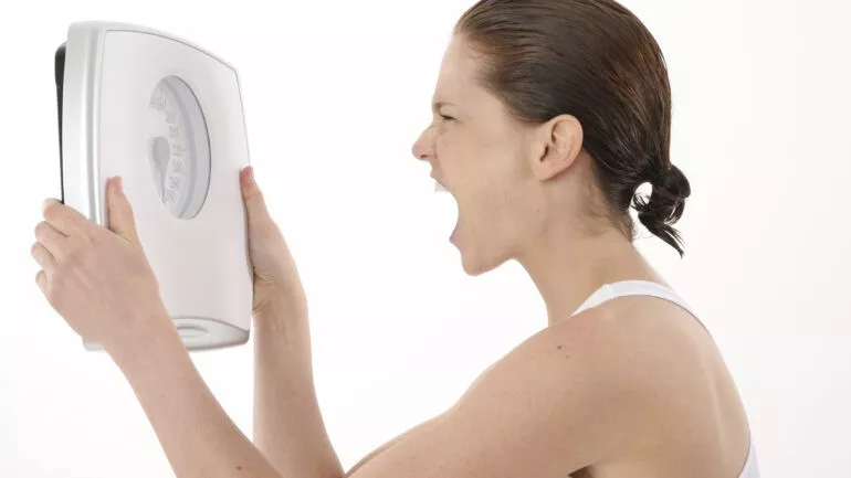 أهم 10 أسباب تؤدي إلى صعوبة فقدان الوزن