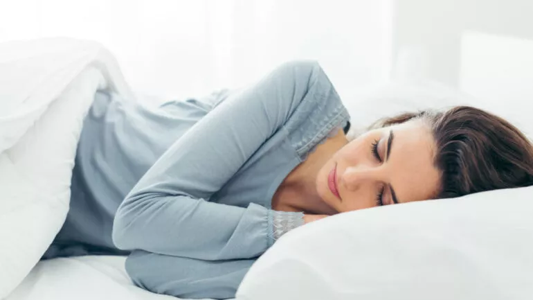 مراحل النوم ال5 وما يجب أن تعرفه عن كل مرحلة