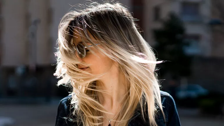 منع تساقط الشعر: 22 نصيحة للمساعدة في الحفاظ على شعرك