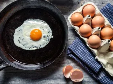 كيف يمكن أن يساعدك البروتين في وجبة الإفطار على إنقاص الوزن